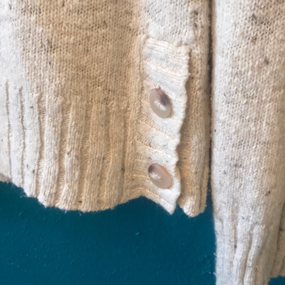 Bass Cream Sweater - Picture 3 of 5